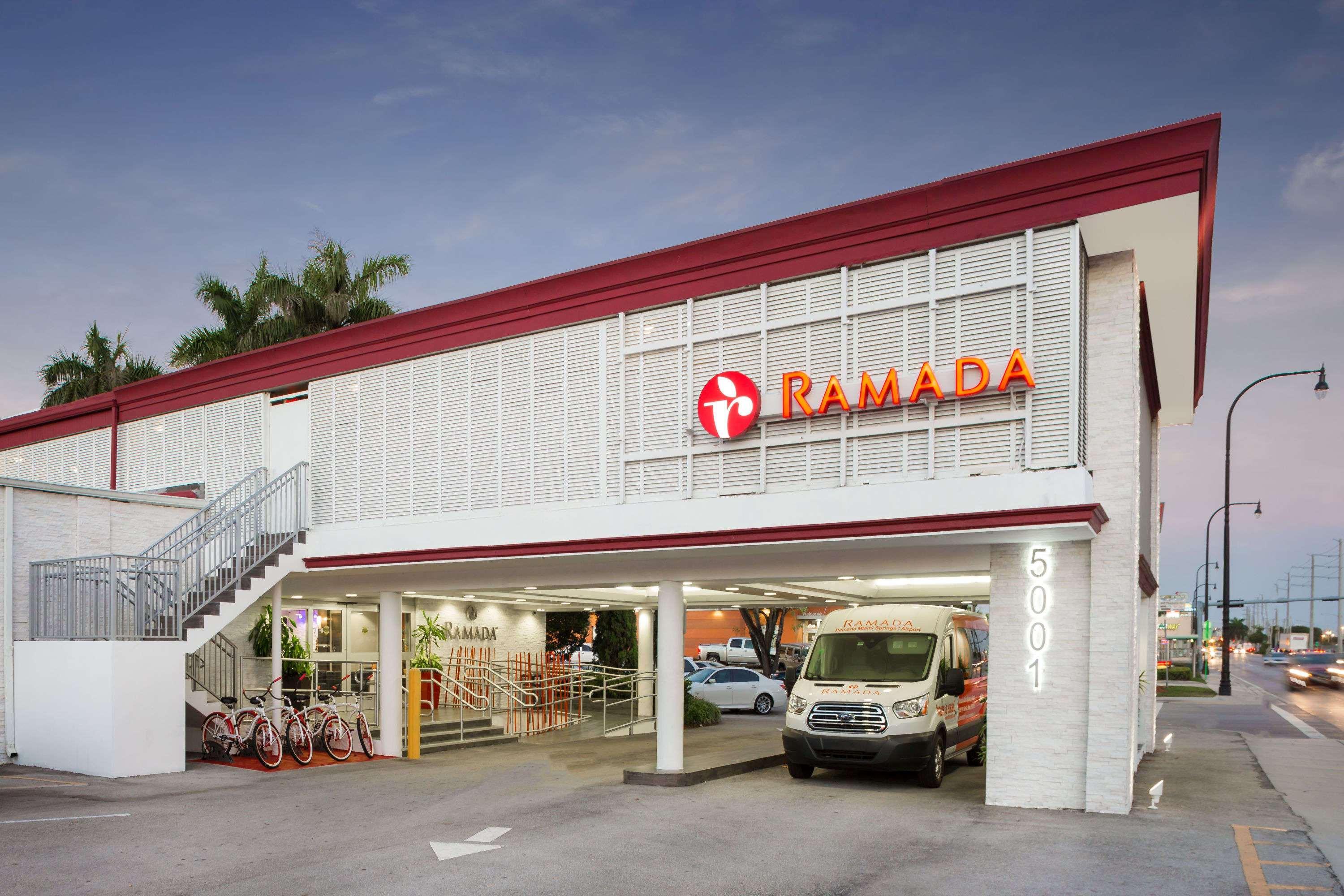 Ramada By Wyndham Miami Springs/Miami International Airport Ξενοδοχείο Εξωτερικό φωτογραφία