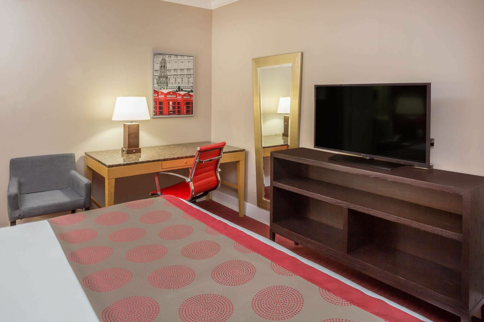 Ramada By Wyndham Miami Springs/Miami International Airport Ξενοδοχείο Εξωτερικό φωτογραφία